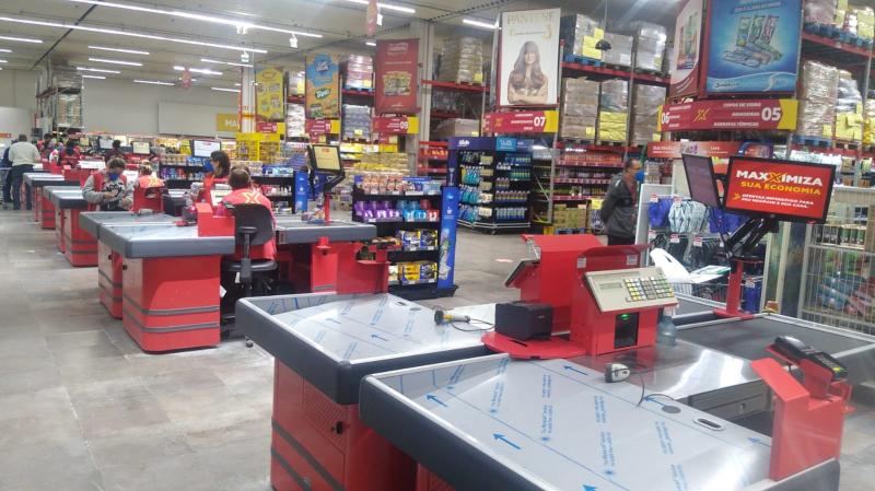 Checkouts - Maxxi Atacado